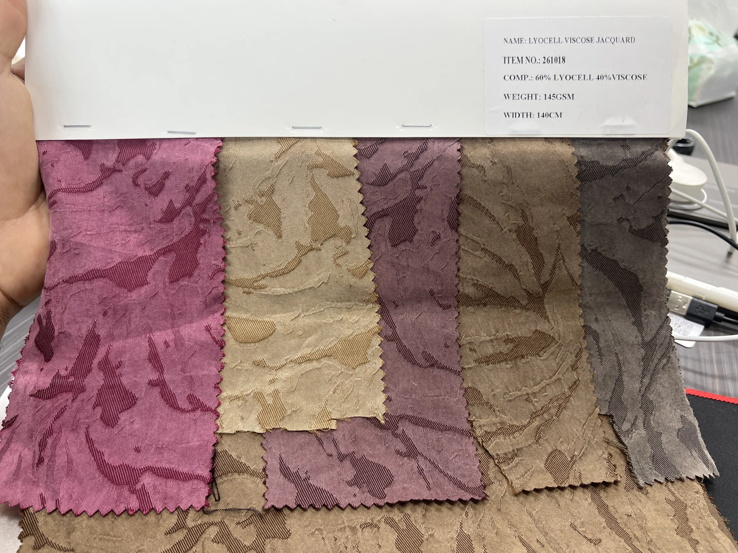 LYOCELL VISCOSE JACQUARD
